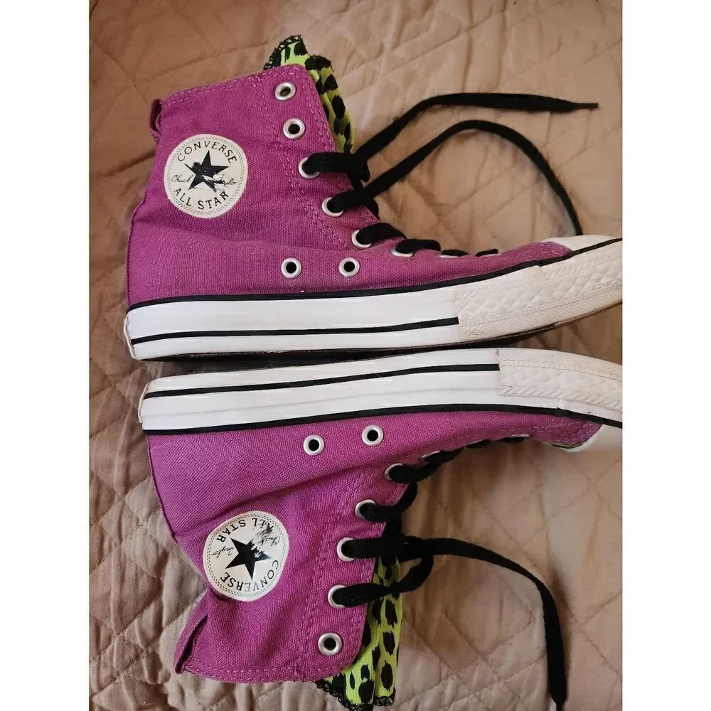 Converse All Star Chuck Taylor, Pink shoe with Green Cheetah print tongue size